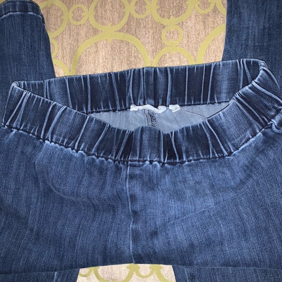 Soft Surroundings pull on denim jeans . Medium wash . Straight tapered leg  Sz M - Picture 2 of 5